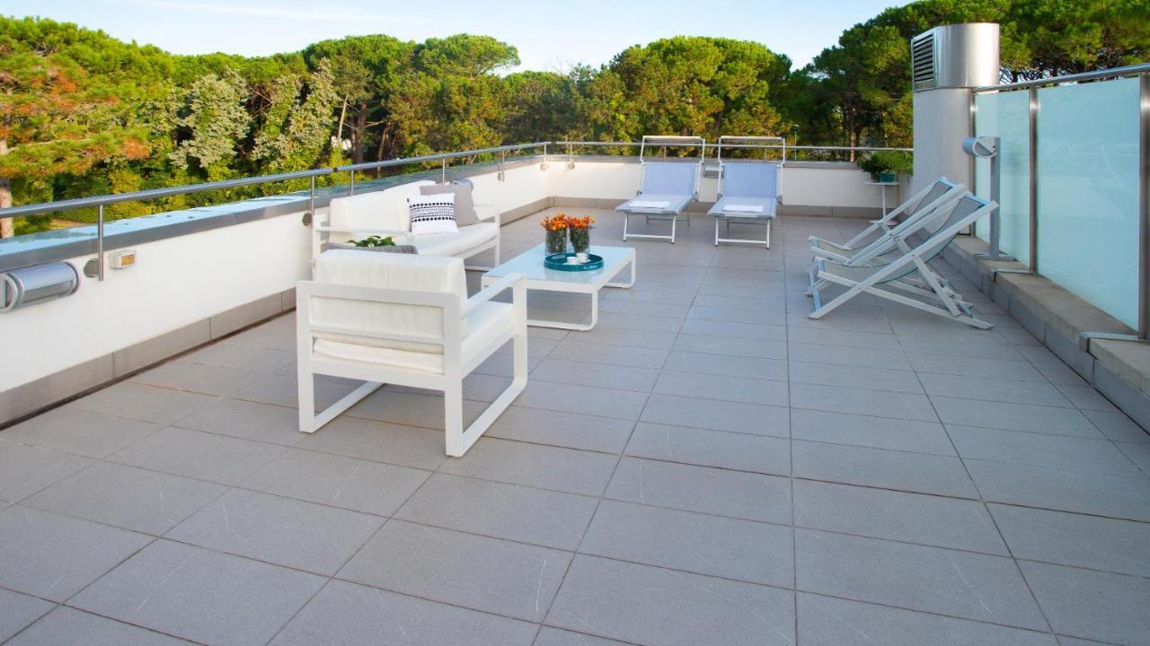 Villa Riva Beachfront Линьяно-Саббьядоро Экстерьер фото